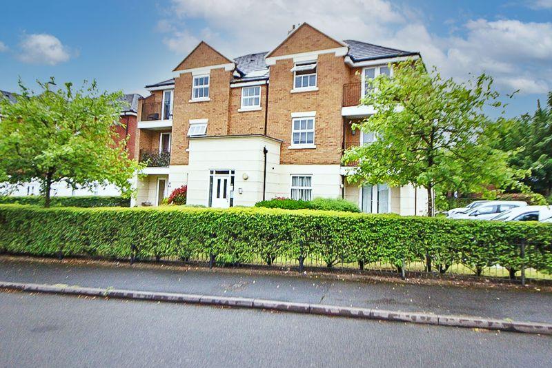 Attingham Drive, Dudley, DY1 3HL 2 bed apartment £50,000