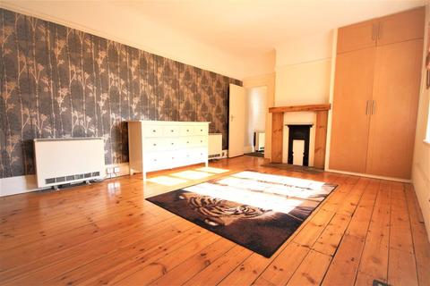 Flat 40, Astra Court West Astra Close, Hornchurch, RM12 5NJ