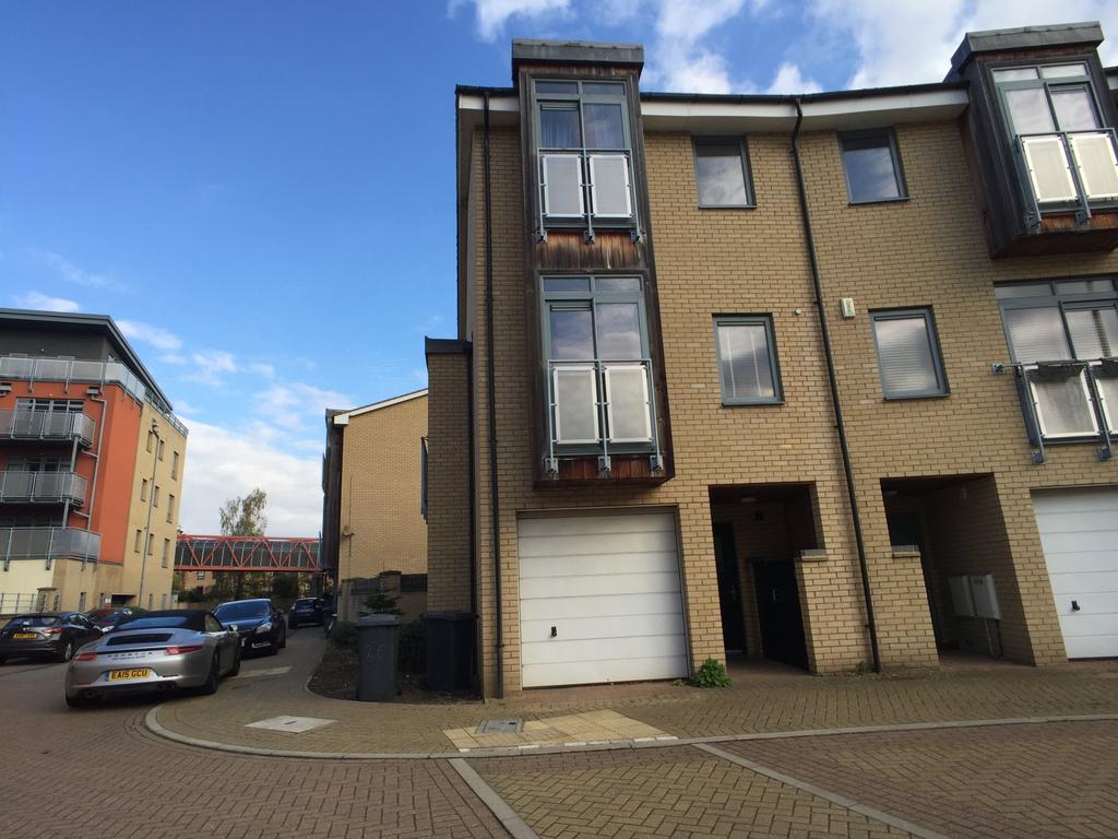 Rustat Avenue, Cambridge, 1 bed in a house share £750 pcm (£173 pw)