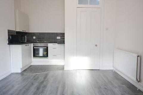2 bedroom ground floor flat for sale - Copland Road, Flat 0/2, Glasgow G51 2LB