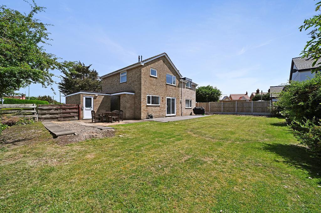 White Horse Road, Capel St Mary, IP9 2XA 4 bed detached house - £475,000