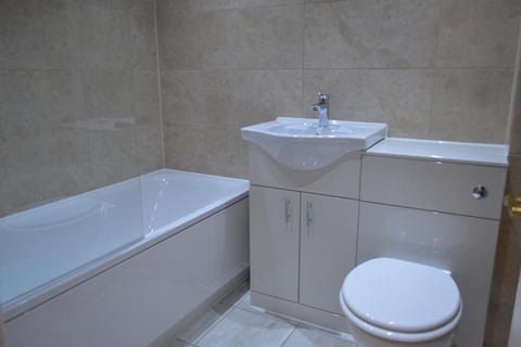 2 bedroom flat to rent, Woodside Avenue, Woodside Park, North Finchley, London, N12 8LS