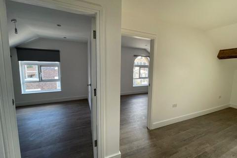 undefined, AVAILABLE NOW Two Bed Flat, High Street, L15