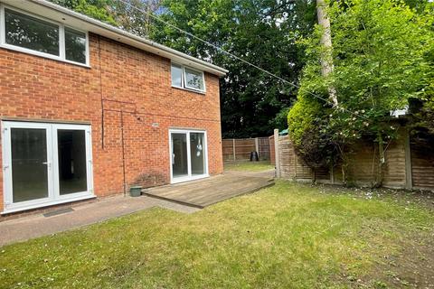 4 bedroom detached house to rent, Kirkstone Close, Camberley, Surrey, GU15