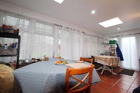 171 Bradley Road, Luton, LU4 0AR