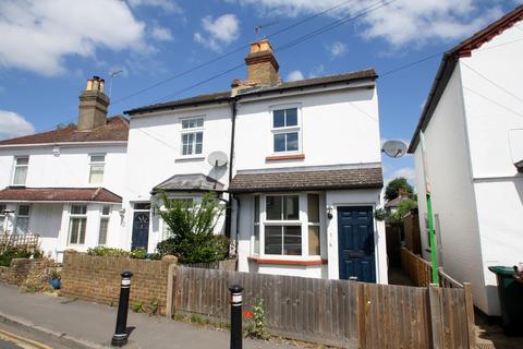 2 bedroom semi-detached house for sale - Commercial Road, Staines-upon-Thames, TW18