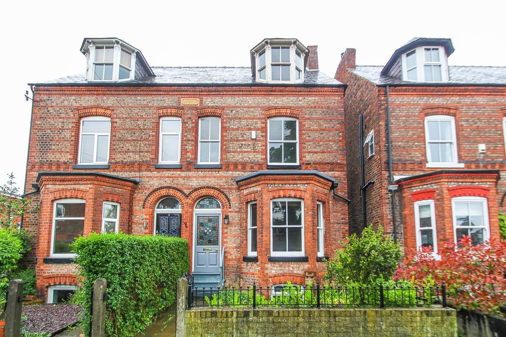 Wycliffe Road, Urmston, Manchester, M41 4 bed semidetached house £