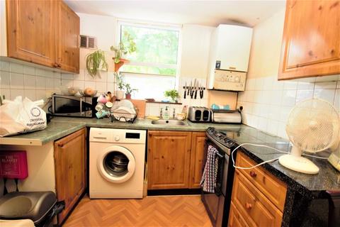 2 bedroom flat to rent, Cranbrook Park, Wood Green N22