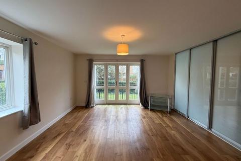 2 bedroom apartment to rent, Lexington House, Park Lodge Avenue, West Drayton, UB7