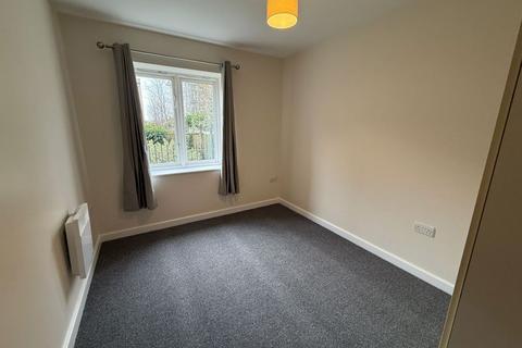 2 bedroom apartment to rent, Lexington House, Park Lodge Avenue, West Drayton, UB7