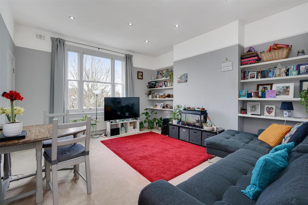 Ranelagh Road, Ealing 1 bed flat £1,475 pcm (£340 pw)