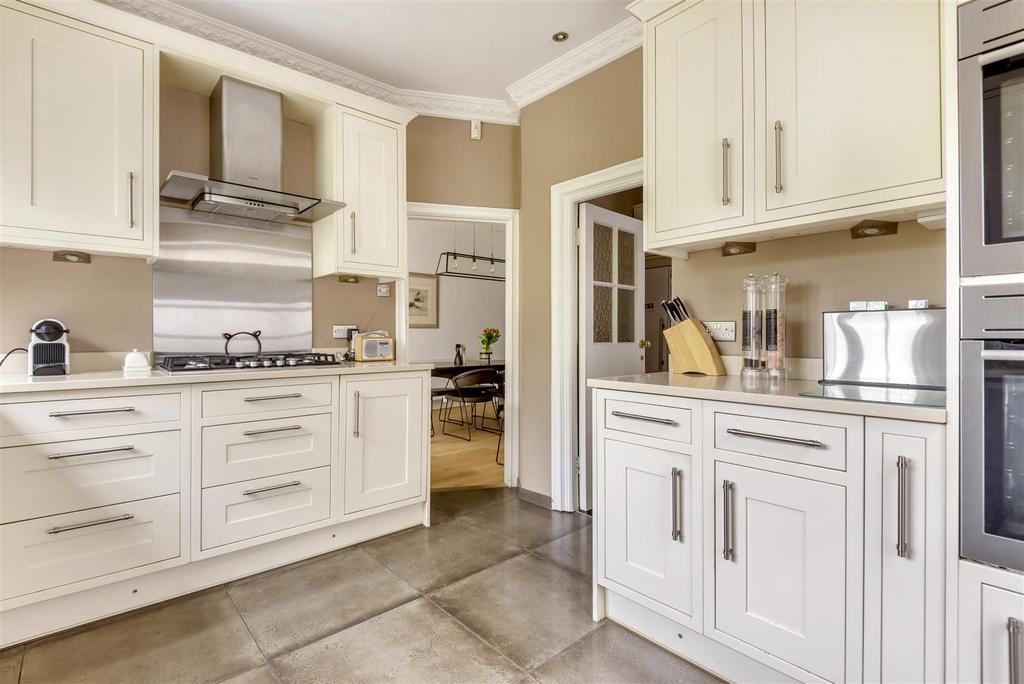 Chandos Avenue, Whetstone 5 bed detached house for sale £1,800,000