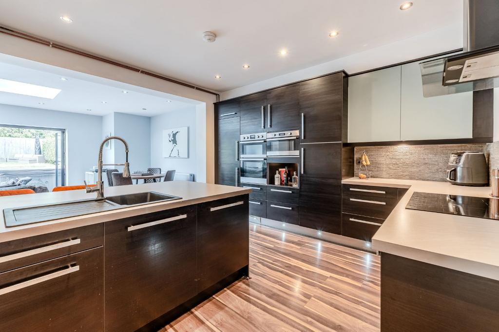 House in Leeds, Horsforth - More