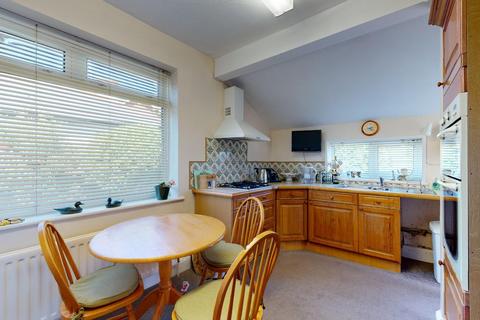 65 Rough Common Road, Rough Common, Canterbury, CT2 9DQ