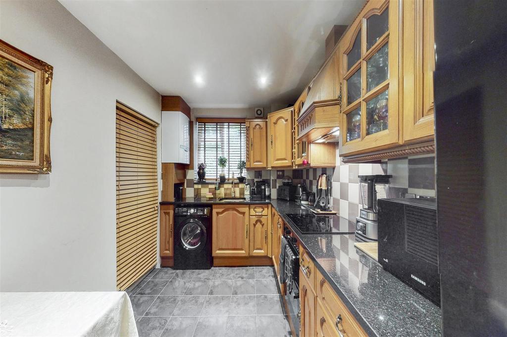 14 Elmwood Court - O8 Brvm08u7 XGaq5z RC1r.jpg