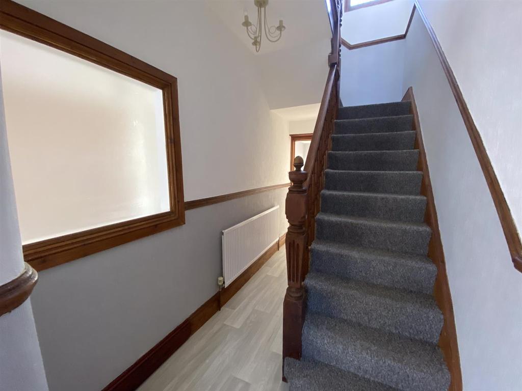 Walters Road, Llanelli 3 bed terraced house £154,995