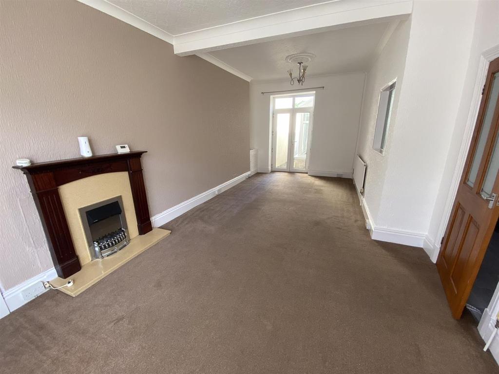 Walters Road, Llanelli 3 bed terraced house £154,995