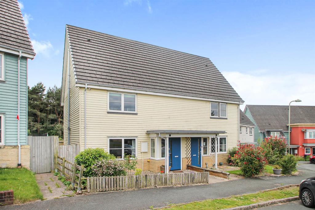 Rocks Green Crescent, Rock Green, Ludlow 3 bed semidetached house £