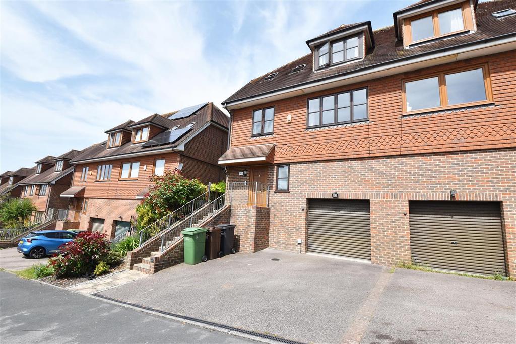 Beachy Head View, St. LeonardsOnSea 4 bed semidetached house £425,000