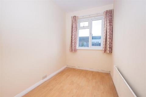 69a Stoneleigh Broadway, Epsom, KT17 2HP