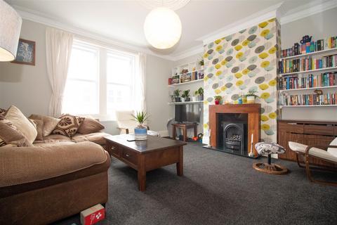 106 Windsor Avenue, Gateshead, NE8 4NX