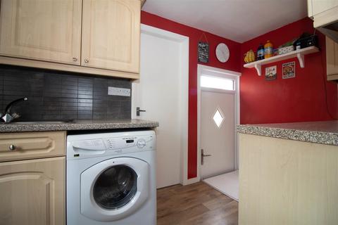 106 Windsor Avenue, Gateshead, NE8 4NX