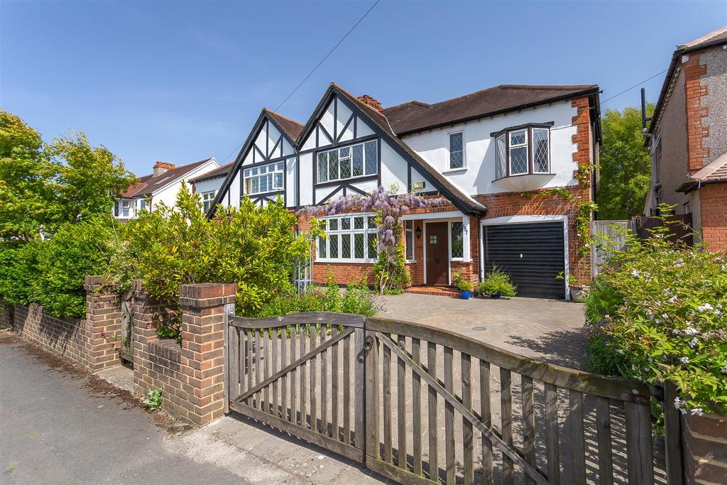 Banstead Road South, Sutton 4 bed semidetached house £825,000