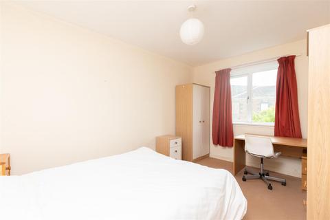3 bedroom flat for sale - Polepark Road, Dundee