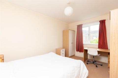 17 Polepark Road, Dundee, DD1 5QT