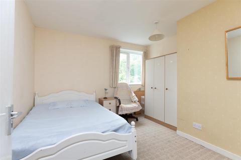 17 Polepark Road, Dundee, DD1 5QT