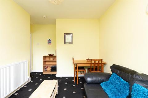 17 Polepark Road, Dundee, DD1 5QT