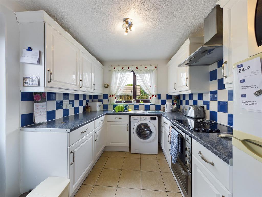 Kitchen: