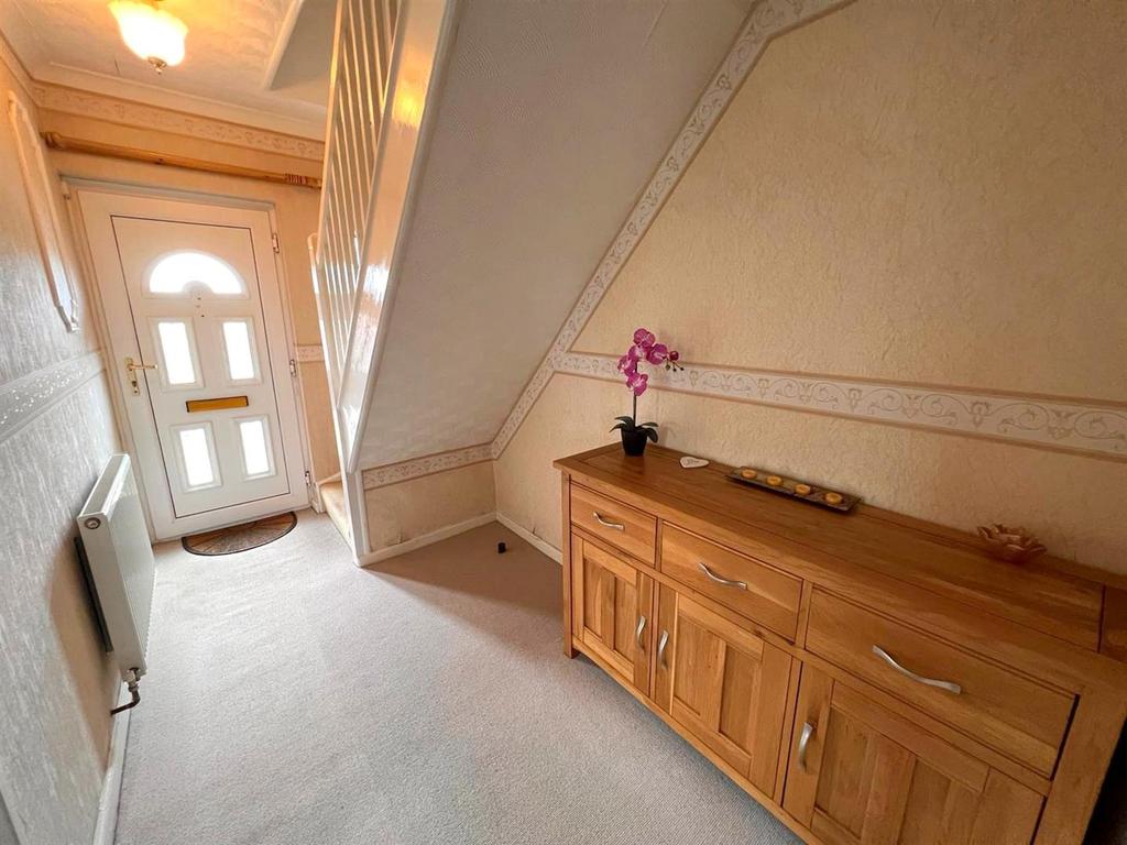 Accommodation Comprises: