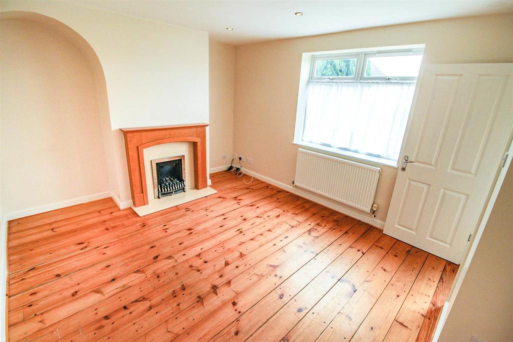 Hambridge Road, Itchington... 3 bed terraced house £239,000