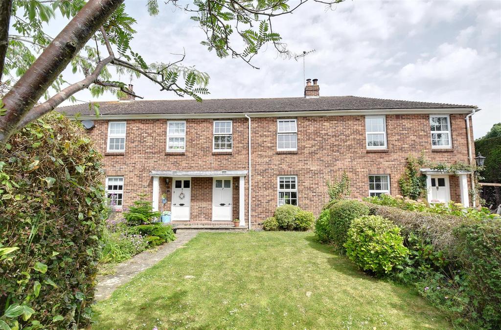 Roethorne Gardens, Tenterden 3 bed terraced house for sale £400,000