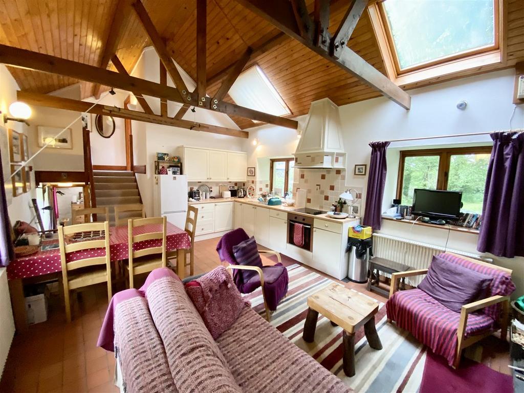 Living Room/Kitchen