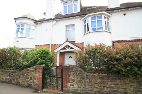 1 bedroom flat to rent - Leigh Road, Leigh-On-Sea