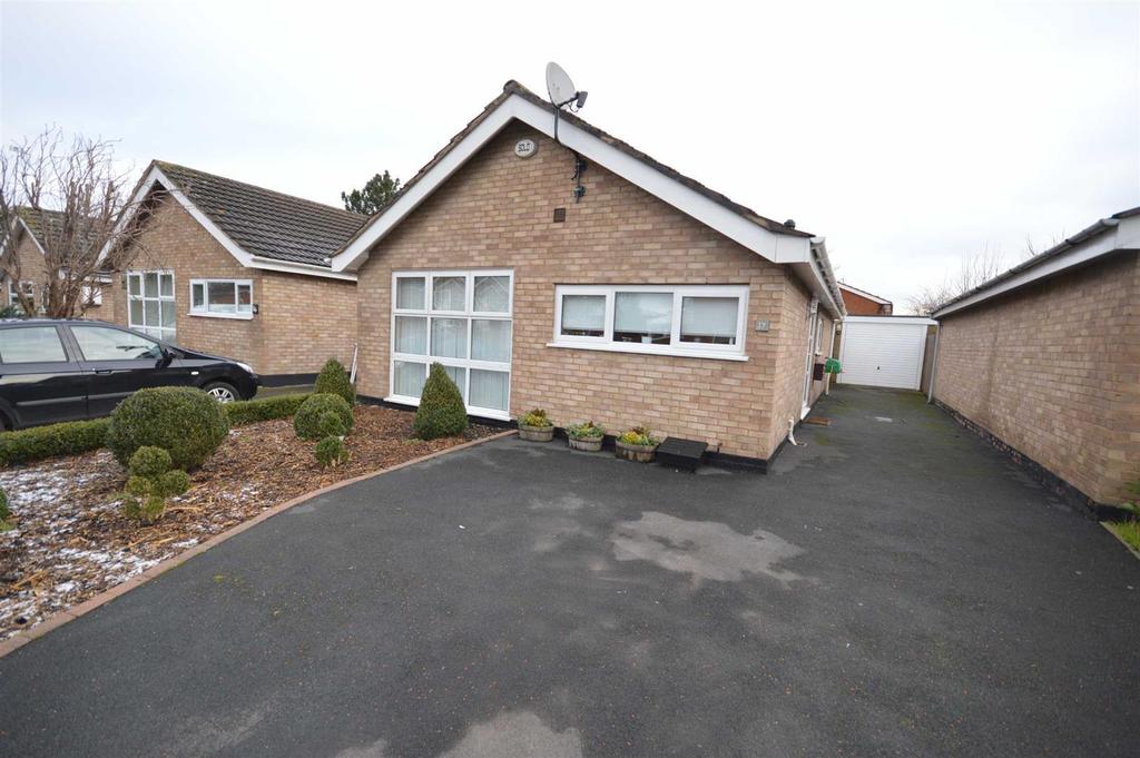 Sandon Cresent, Little Neston 2 bed detached bungalow £800 pcm (£185 pw)