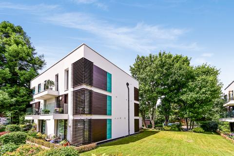 26 Rivermead Close, Teddington, TW11 9NL
