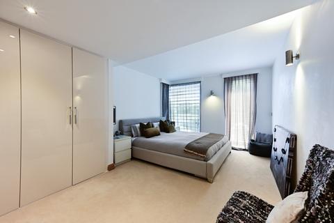 26 Rivermead Close, Teddington, TW11 9NL