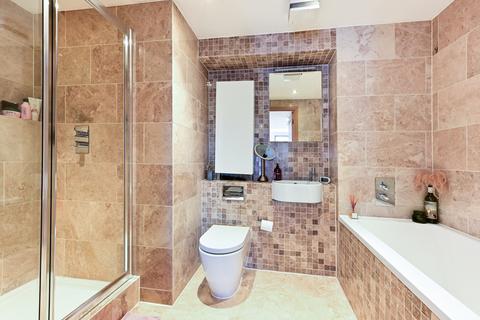26 Rivermead Close, Teddington, TW11 9NL