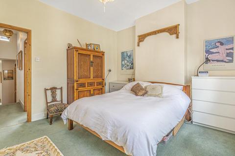19 Amies Street, London, SW11 2JL