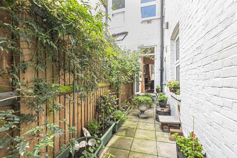 19 Amies Street, London, SW11 2JL