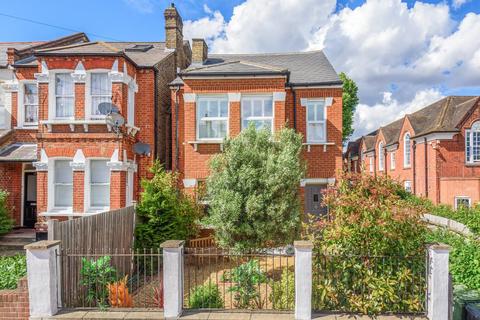 28b Wolfington Road, London, SE27 0JF