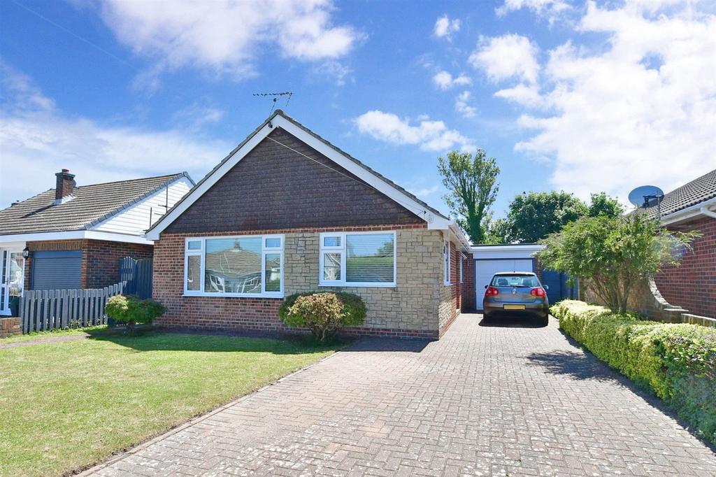Hardy Road, Greatstone, New Romney, Kent 3 bed detached bungalow £465,000