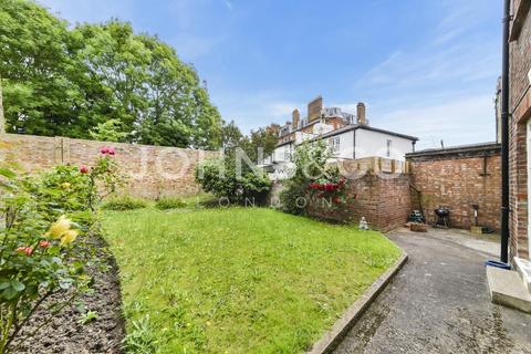 3, Westcott Court, 13 Holmdale Road, London, NW6 1BH