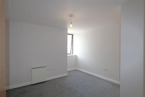 1 bedroom flat to rent, Grove Road, Eastbourne, BN21