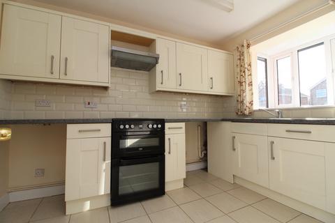 3 bedroom house to rent, All Hallows Road, East Yorkshire, HU17 8SJ