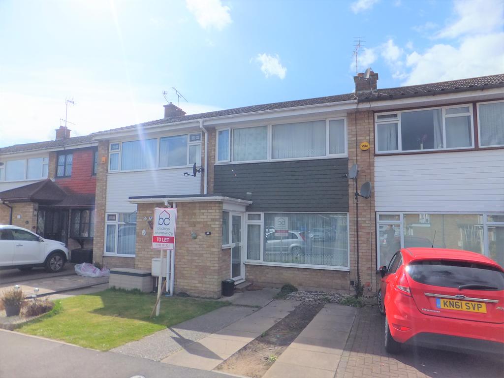 Drake Close, Benfleet SS7 3 bed terraced house £1,350 pcm (£312 pw)