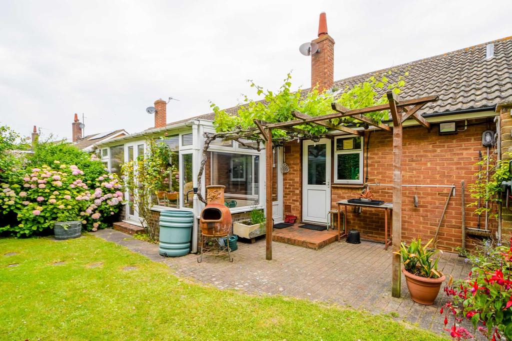 Twineham Road, Eastbourne 3 bed semidetached bungalow £350,000